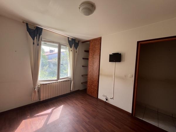 Immeuble à vendre 415 935 € Royan 239 m² DPE F