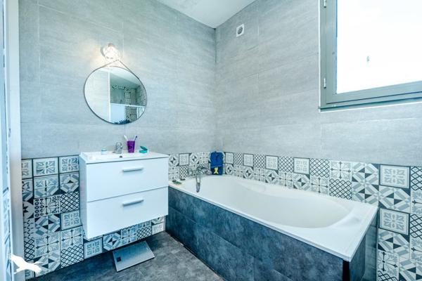 Maison à vendre 281 430 € Douarnenez 9 p 190 m² DPE C