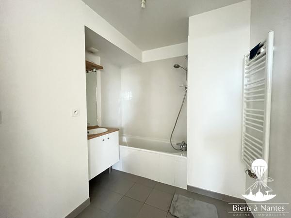 A vendre appartement T3 Nantes Croix Bonneau Balcon et 2 parkings , Nantes A vendre appartement T3 Nantes Croix Bonneau Balcon et 2 parkings , Nantes