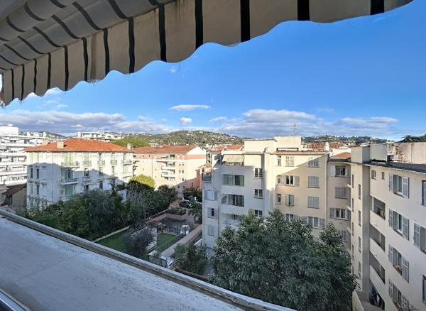 Grand 2 pièces - Bas Carnot - 2 caves - 1 stationnement