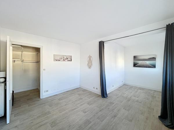 Grand 2 pièces - Bas Carnot - 2 caves - 1 stationnement