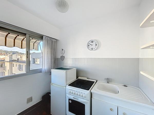 Grand 2 pièces - Bas Carnot - 2 caves - 1 stationnement