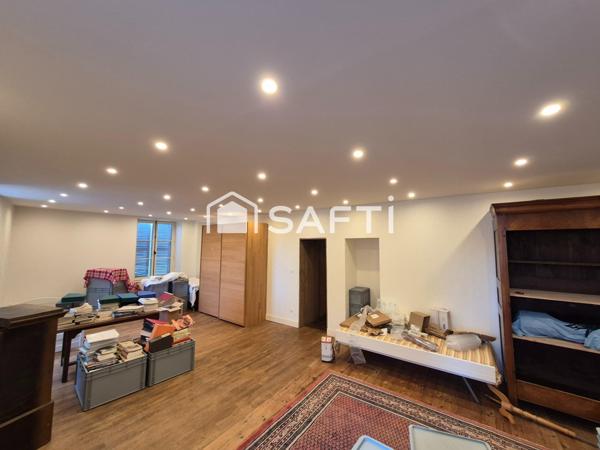 MAISON MAITRE 5ch +Rivière +Jardin +65m² à rénover