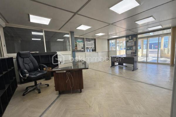 Local commercial de 318 m²