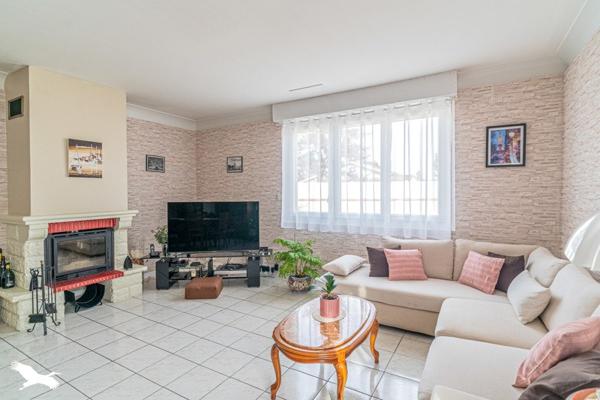 Maison à vendre 365 680 € Parempuyre 5 p 104 m² DPE D