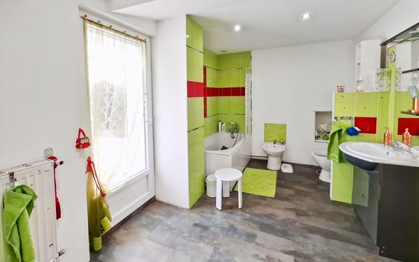 Maison à vendre    5 pièces •  Pompignan