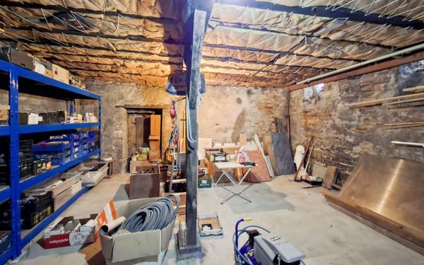 Maison à vendre    5 pièces •  Pompignan