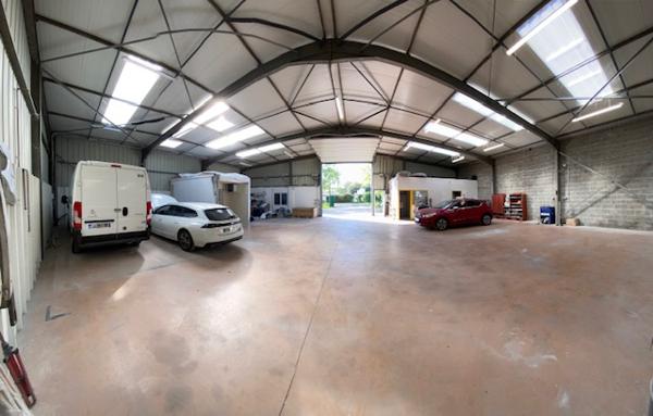 EXCLUSIVITE : A LOUER Local d'activité Treillieres 300 m²