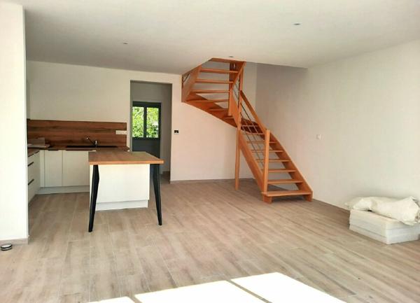 Maison à vendre  4 pièces • 92 m2 Médis