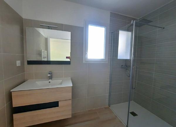 Maison à vendre  4 pièces • 92 m2 Médis