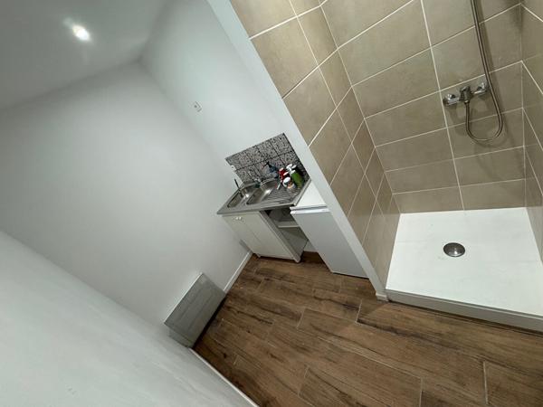 A LOUER : Local d'activité NEUF environ 300 m2 - PONTCHATEAU