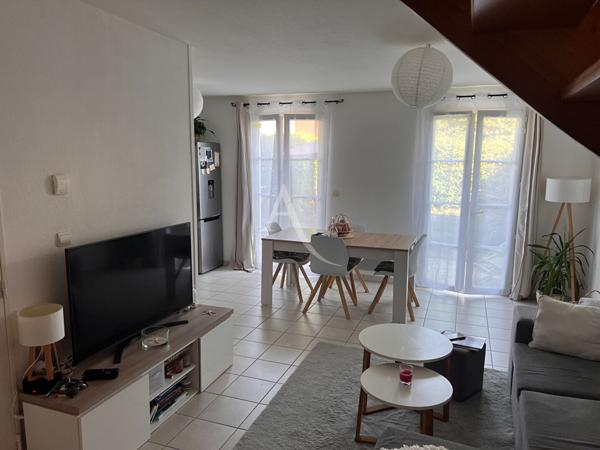 Maison d'habitation dans résidence calme et sécurisée, proche Haras.