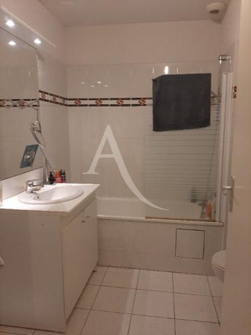 Maison d'habitation dans résidence calme et sécurisée, proche Haras.