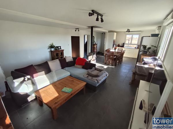 Maison
                                                                                                                                                                                                                                                                                                                        6 pièce(s)                                                                                                                                                                                                          5 chambre(s)                                                                                                                                                                                                          164  m²