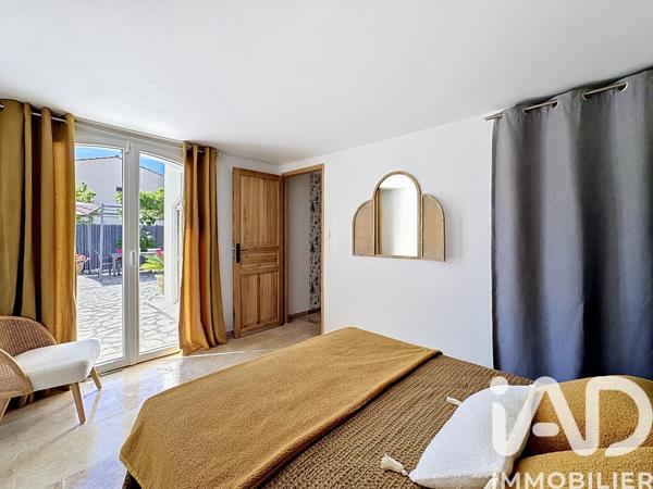 Maison à vendre 6 pièces 175 m² Pélissanne