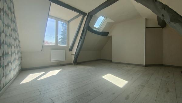 PLEIN CENTRE VILLE, MAISON ANCIENNE RENOVEE DE 100 M² HAB AVEC VERANDA DANS QUARTIER CALME Beauvais (60000)