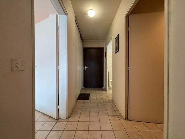 T2 lumineux avec terrasse, cave et parking privé à 2 minutes à pieds du centre de La Motte-Servolex