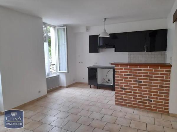 Appartement à louer 2 pièces 39.1m² Corbeil-Essonnes (91100)