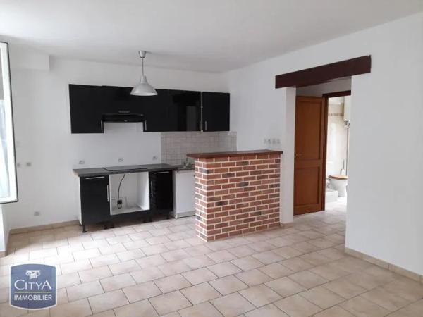 Appartement à louer 2 pièces 39.1m² Corbeil-Essonnes (91100)