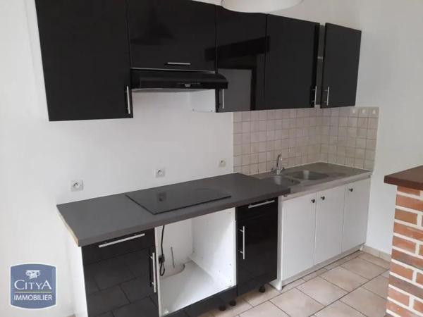 Appartement à louer 2 pièces 39.1m² Corbeil-Essonnes (91100)