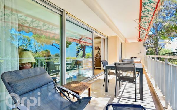 Appartement à vendre    4 pièces • 111 m2 Cannes