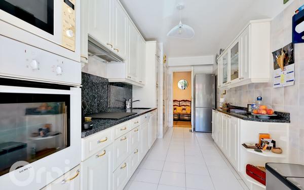 Appartement à vendre    4 pièces • 111 m2 Cannes