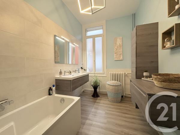 Maison à vendre  6 pièces - 175 m2 ST QUENTIN - 02