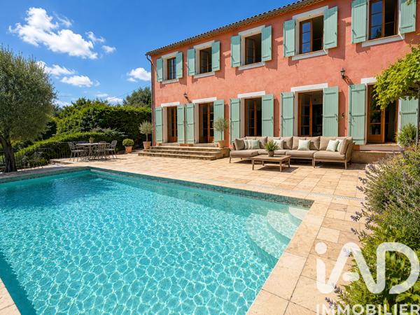 Maison à vendre 6 pièces 200 m² Châteauneuf-Grasse