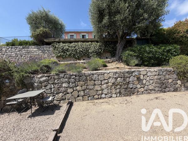 Maison à vendre 6 pièces 200 m² Châteauneuf-Grasse