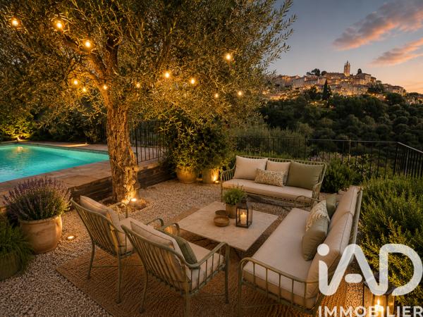 Maison à vendre 6 pièces 200 m² Châteauneuf-Grasse