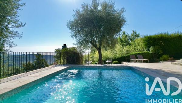 Maison à vendre 6 pièces 200 m² Châteauneuf-Grasse