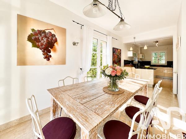 Maison à vendre 6 pièces 200 m² Châteauneuf-Grasse
