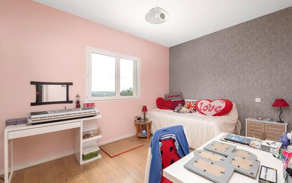 Maison à vendre    7 pièces • 180 m2 Castanet-Tolosan