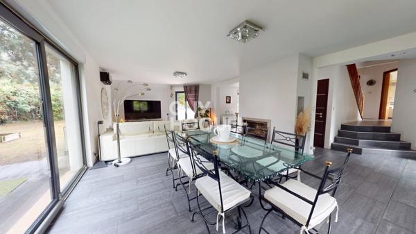 Villa d'architecte à Thann 8 pièces 216 m2 sur 8a07