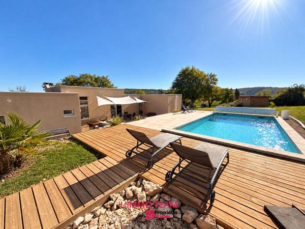 Villa contemporaine T4 avec piscine sur 13000m² de terrain au calme à 10 minutes de CAHORS