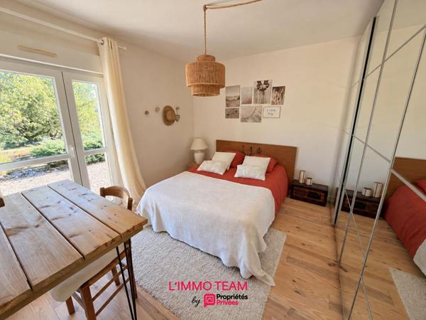 Villa contemporaine T4 avec piscine sur 13000m² de terrain au calme à 10 minutes de CAHORS