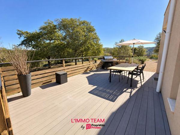Villa contemporaine T4 avec piscine sur 13000m² de terrain au calme à 10 minutes de CAHORS
