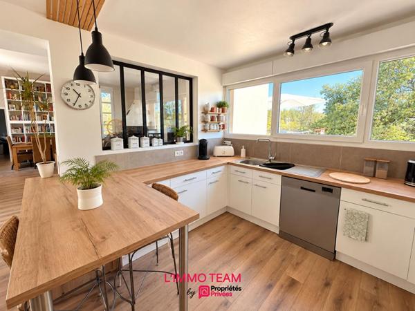 Villa contemporaine T4 avec piscine sur 13000m² de terrain au calme à 10 minutes de CAHORS