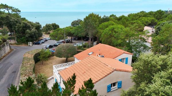 EXCUSIVITE : VILLA BALNEAIRE FACE A LA PLAGE DU PLATIN SAINT PALAIS SUR MER