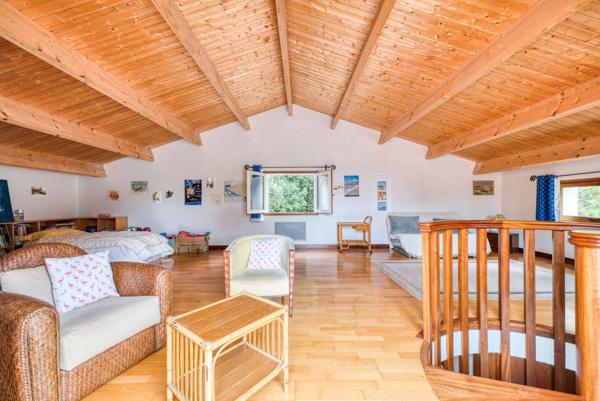 EXCUSIVITE : VILLA BALNEAIRE FACE A LA PLAGE DU PLATIN SAINT PALAIS SUR MER