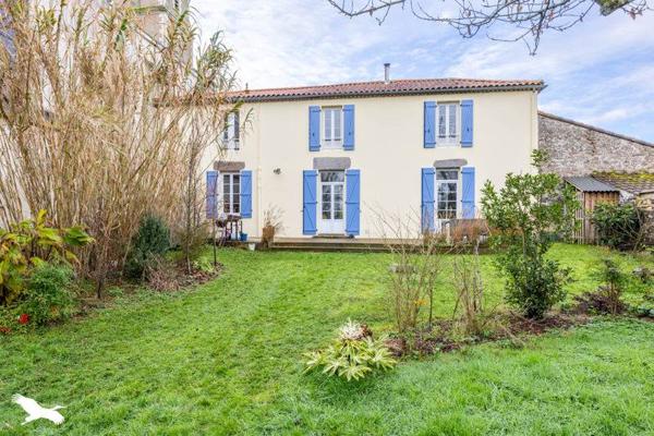 Maison à vendre |  La Boissière-des-Landes |  7 pièces | 145 m²