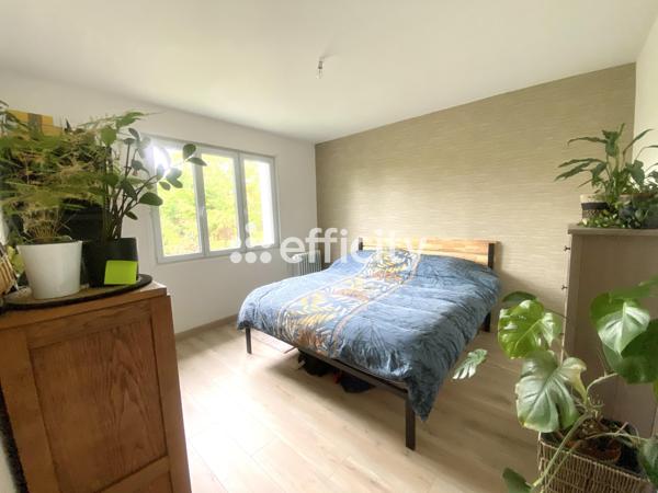 Maison
         6 pièces
        - 245 m² 429 000 € *