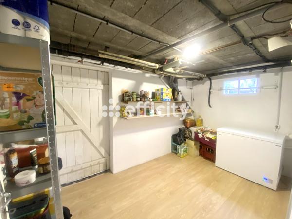 Maison
         6 pièces
        - 245 m² 429 000 € *