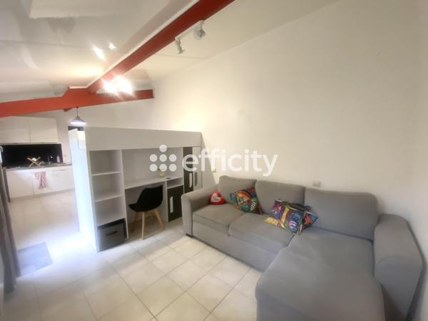 Maison
         6 pièces
        - 245 m² 429 000 € *