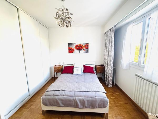 Appartement à vendre 5 pièces MARSEILLE 9EME ARRONDISSEMENT, avec terrasse, balcon, vue dégagée. cave. Stationnements libres et possibilité box