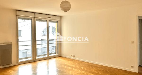 Location Appartement 2 pièces 57.27 m² - Paris 75020