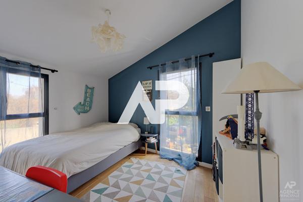 Maison Rueil Malmaison 5 pièce(s) 130 m2 1 250 000 € ** - Référence 18891