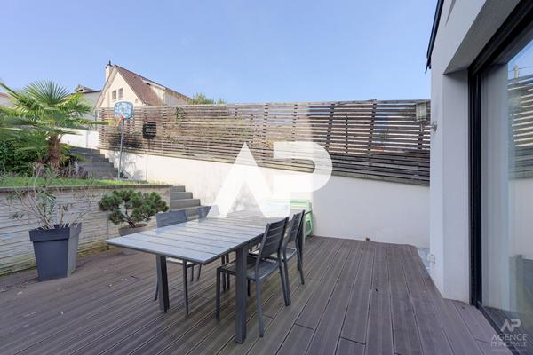 Maison Rueil Malmaison 5 pièce(s) 130 m2 1 250 000 € ** - Référence 18891