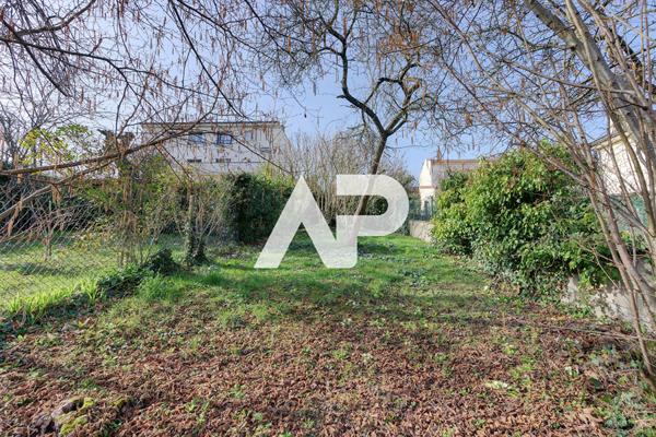 Maison Rueil Malmaison 5 pièce(s) 130 m2 1 250 000 € ** - Référence 18891