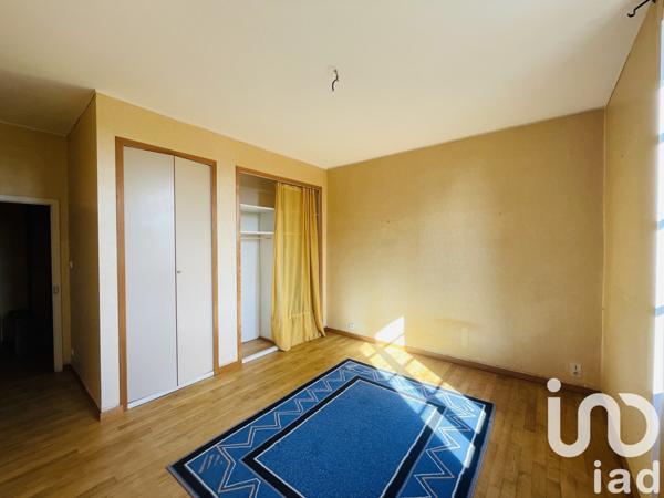 Maison 5 pièces de 177 m² à Lagrave (81150)